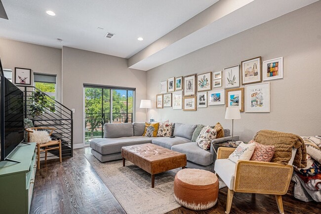 3120 W 29th Ave