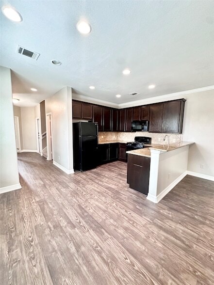 Photo - 32 Woodland Hills Dr Unit B