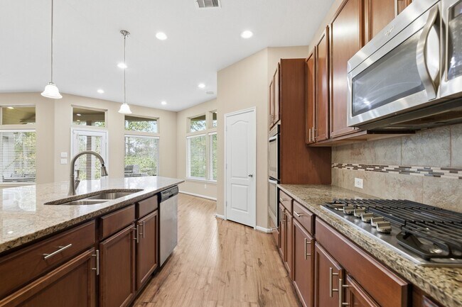 Photo - 1810 Nantz Ln