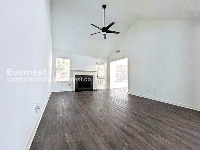 Photo - 3136 Lower Creek Dr