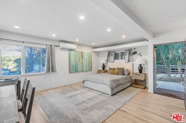 Photo - 3937 Kentucky Dr