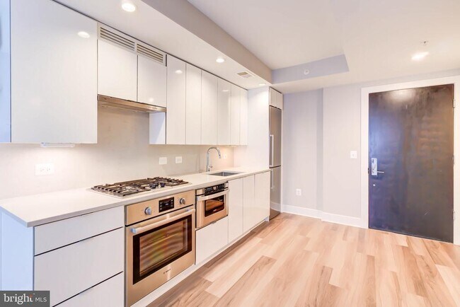 Photo - 1311 13th St NW Unit 103