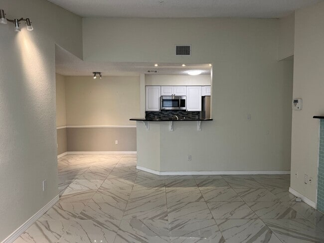Photo - 232 Afton Square Unit 201