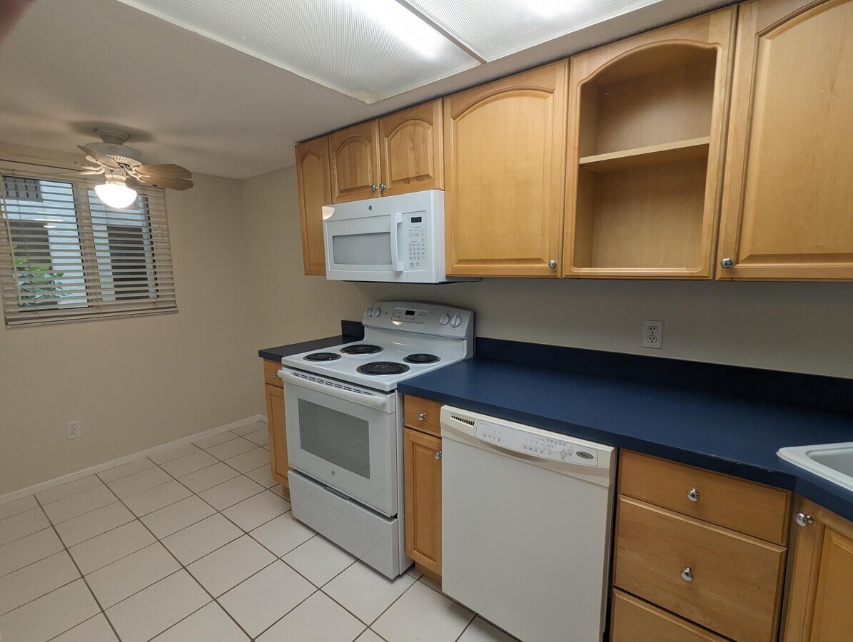 Photo - 3700 S Osprey Ave