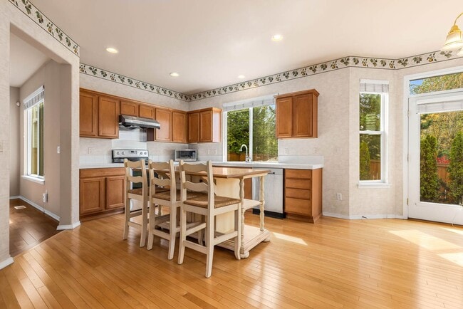 Photo - 5031 NE 4th Pl