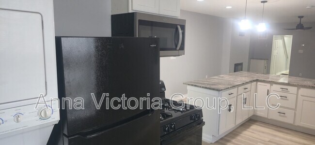 Photo - 203 N Carey St