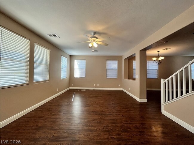 Photo - 548 Ivy Spring St