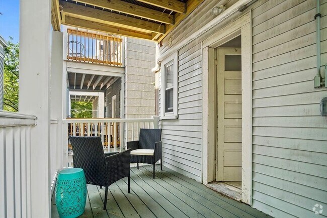 Building Photo - 164 L St Unit 2 Rental