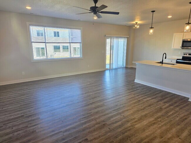 Photo - 6951 Bluebell Ct