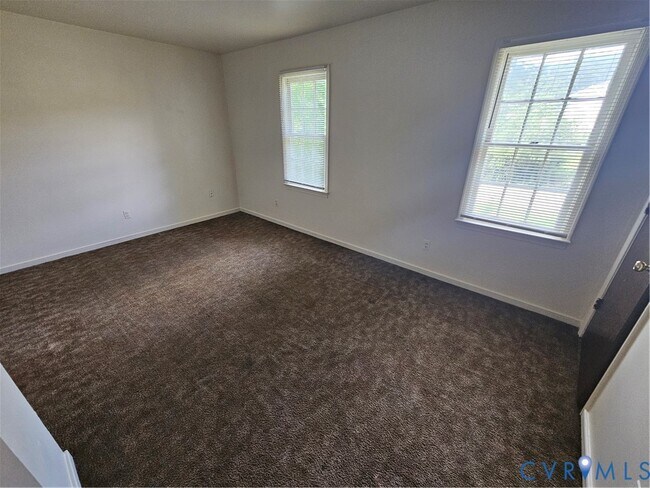 2301 Ives Ln