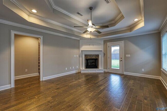 Photo - 15607 Ironcrest Drive NW