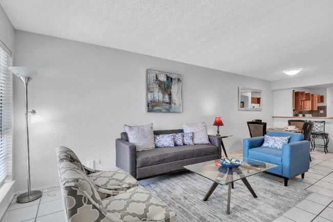 Building Photo - 2425 Ashdale Dr Rental