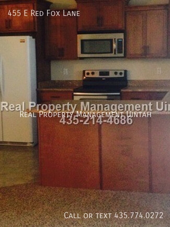 Photo - 3 Bed 2.5 Bath Townhome in Fox Run