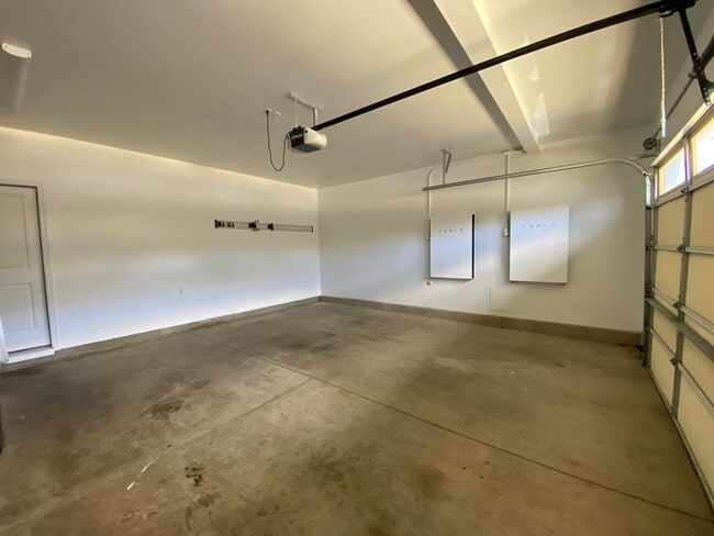 Building Photo - 91-1001-1001 Keaunui Dr Rental