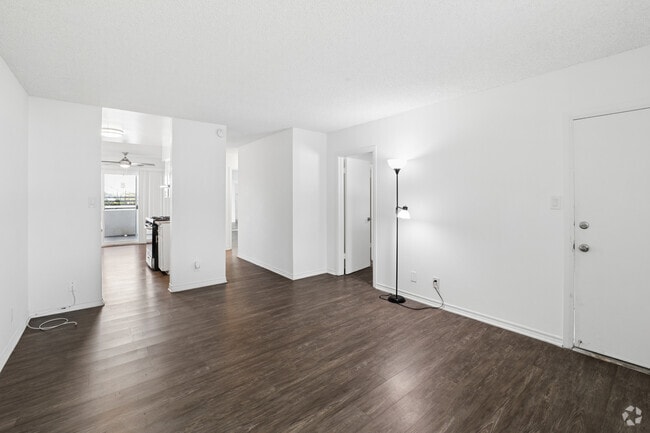 2BR, 1.5BA - 865SF - Living Room - Rancho La Paz Apartments
