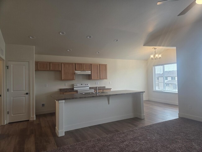 Photo - 612 87th Ave