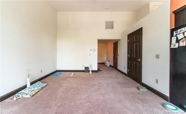 Photo - 10 Summit St