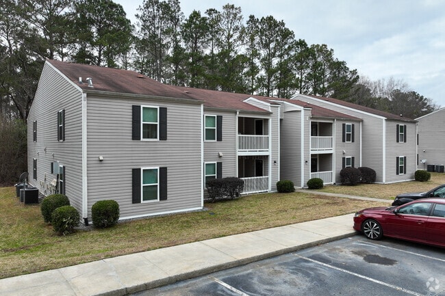 Pine Knoll Apartments