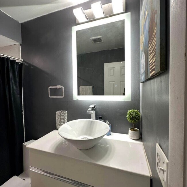 Photo - 1049 SW Aswan Ave