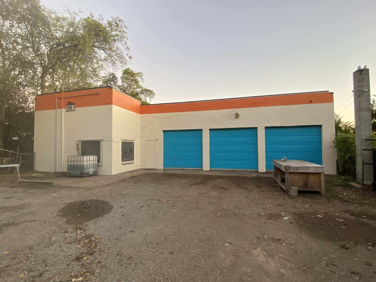 Photo - 14991 Lebanon Rd Unit One