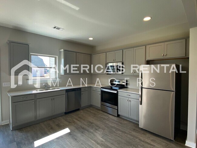 Photo - Home for Rent in Tuscaloosa, AL.. RECEIVE ...