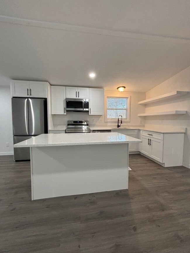 Photo - 19856 Old Hwy 105 E