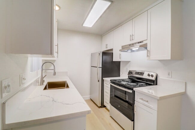 Photo - Valle at Canyon