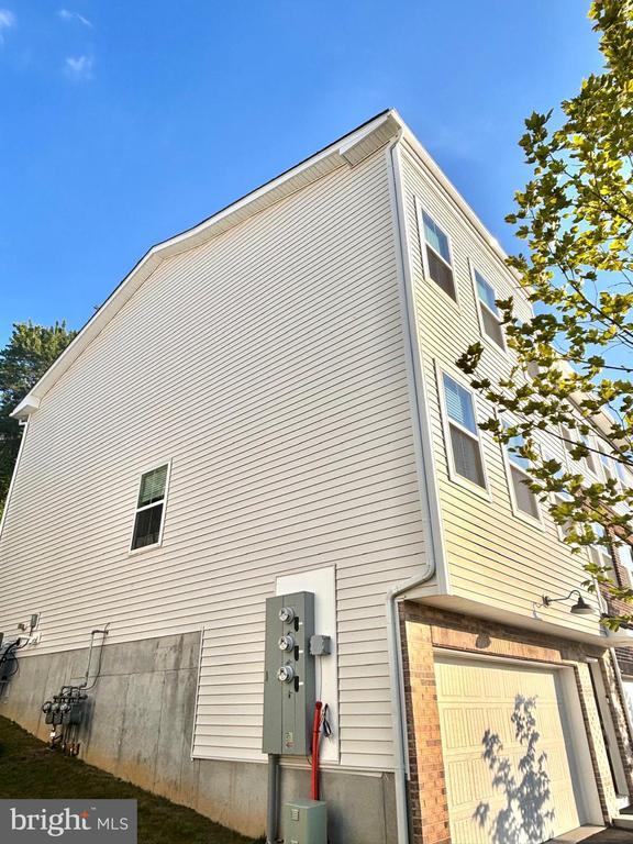 Photo - 111 Four Leaf Dr