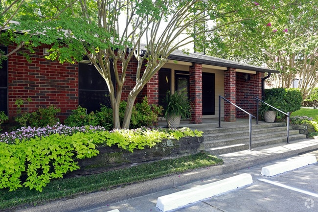 Leasing Office