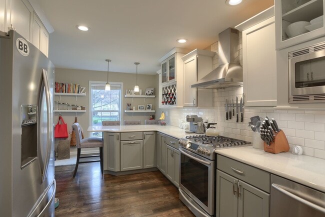 Photo - Modern and Convenient Hershey/Harrisburg Suburb Townhouse