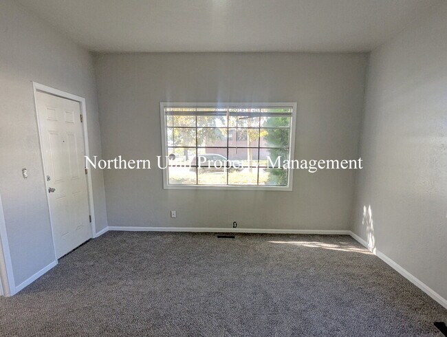 Photo - Lower Unit 2 Bed, 1 Bath Unidad Down