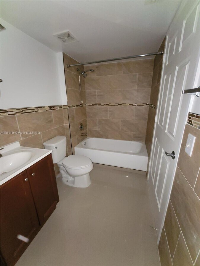 Photo - 2620 S University Dr Unidad 114 Rental