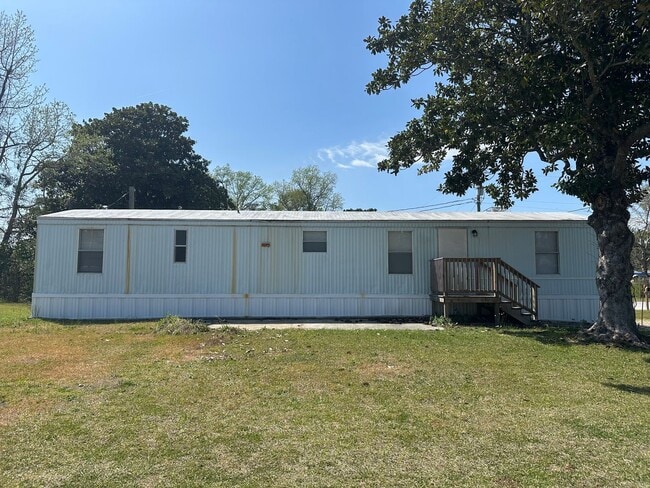 Photo - 134 Littleton St