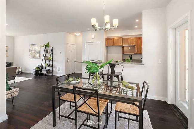Photo - Spacious light and bright condo in Redmond near E Lake Sammamish