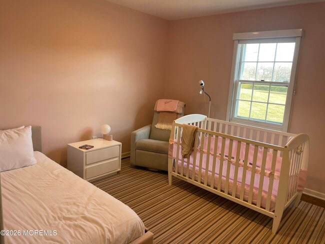 Photo - 60 Larchwood Ave