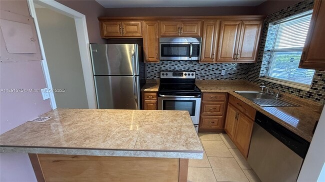Photo - 8500 Sunrise Lakes Blvd Unidad 303