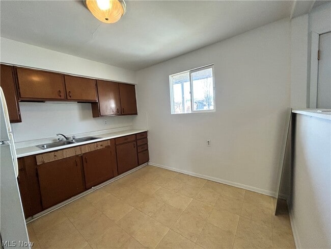 Photo - 301 Martin Ave