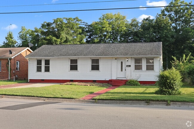 Building Photo - 905 Tifton St Rental