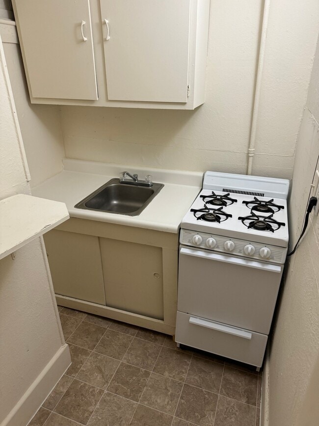 Photo - 215 Main St Unit 2J