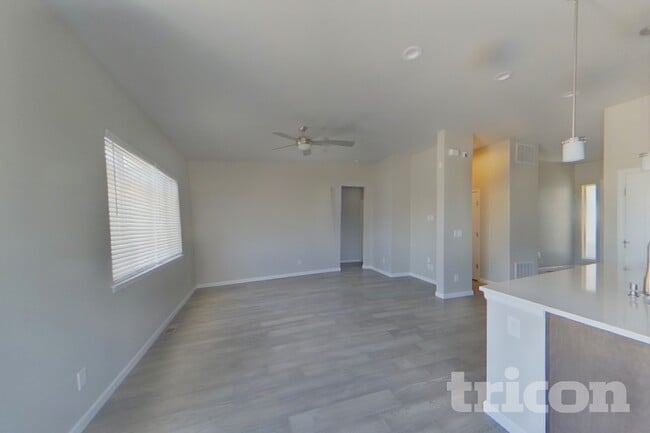 686 Ranchhand Dr