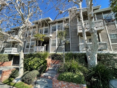 3768 Bagley Ave