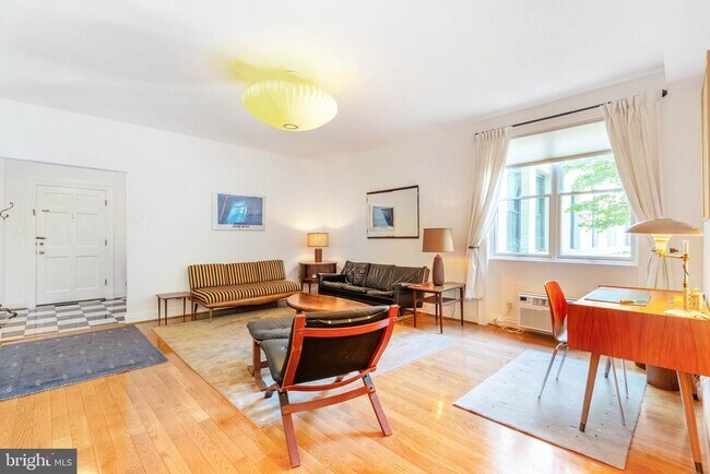 Building Photo - 3100 Connecticut Ave NW Unit 230 Rental