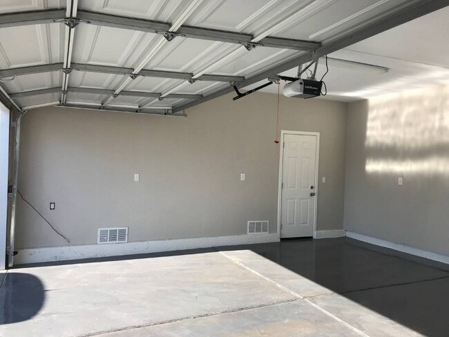 Photo - 4664 Holycon Cir