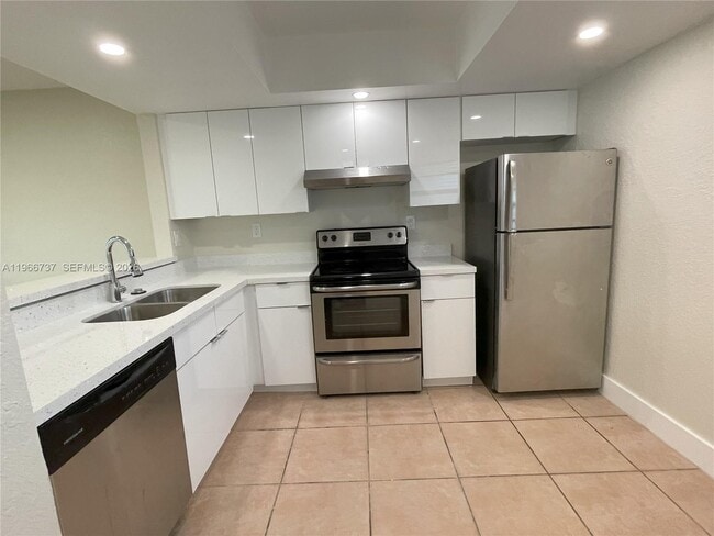 Photo - 2202 San Remo Cir