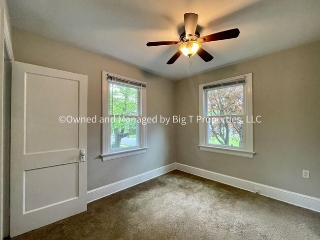 Photo - Charming three bedroom cottage in Claymont