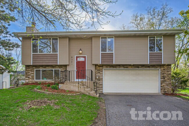 Photo - 8301 Thomas Ave N