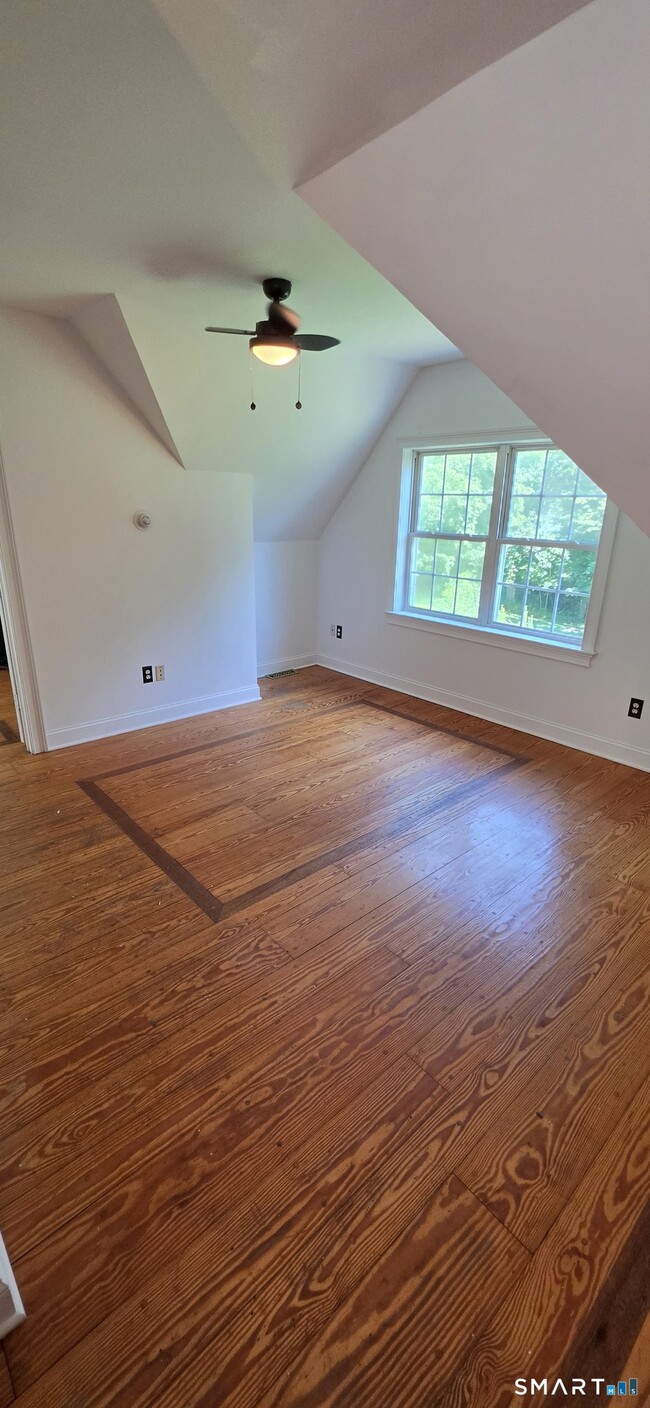 19 Moodus Leesville Rd