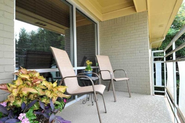 Spacious balcony - 3046 Briarcliff Rd NE Unit 11