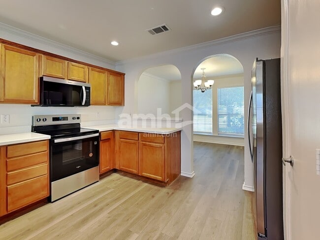 Photo - 532 Winbridge Ln