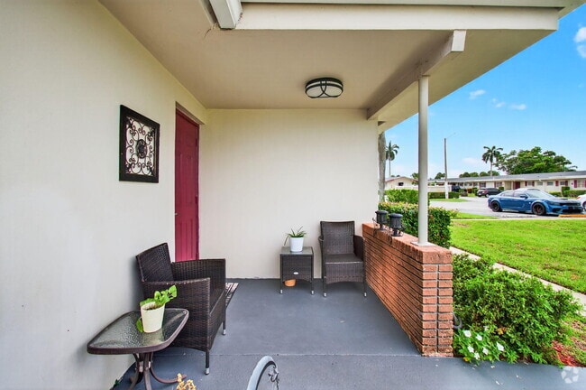 Building Photo - 2661 Barkley Dr W Rental